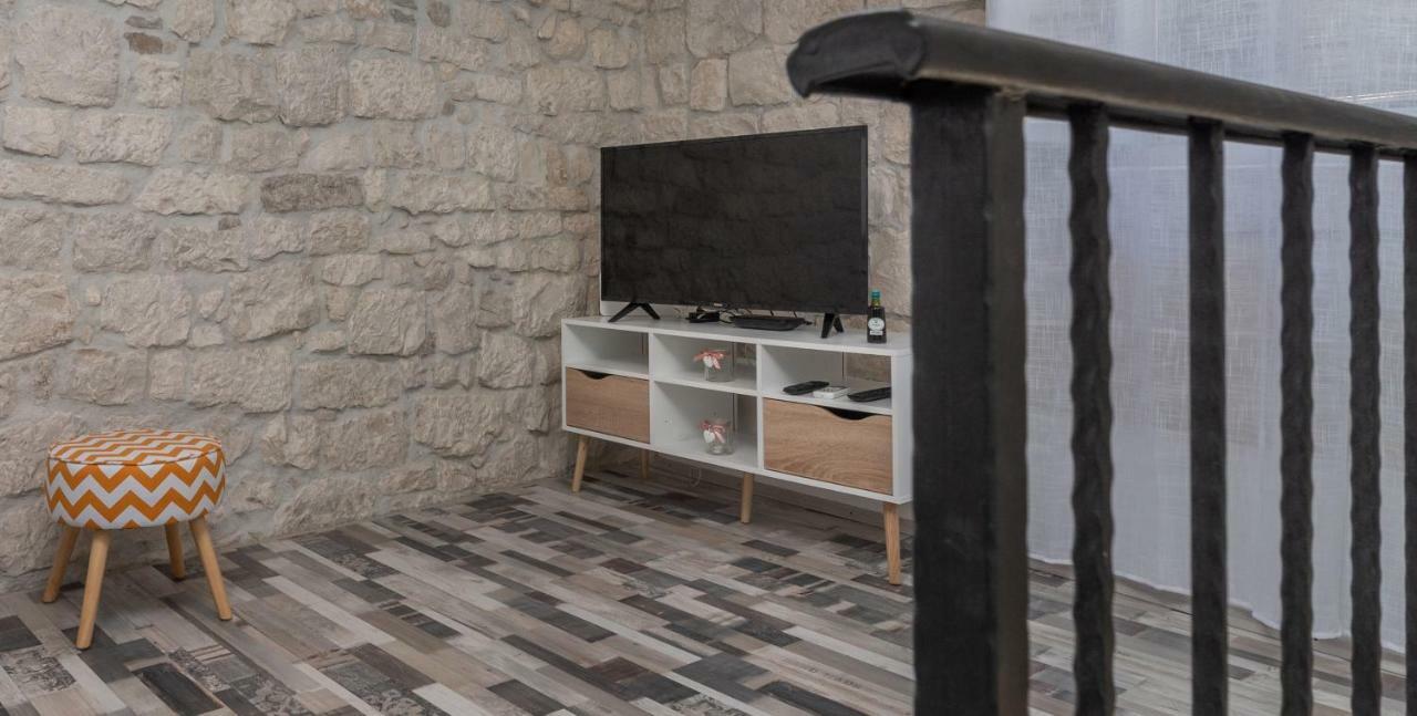 Apartman Skuribanda Трогір Екстер'єр фото